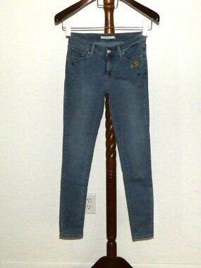 Levi's 711 Skinny Stretch Denim Jeans Miss size 26 Embellished